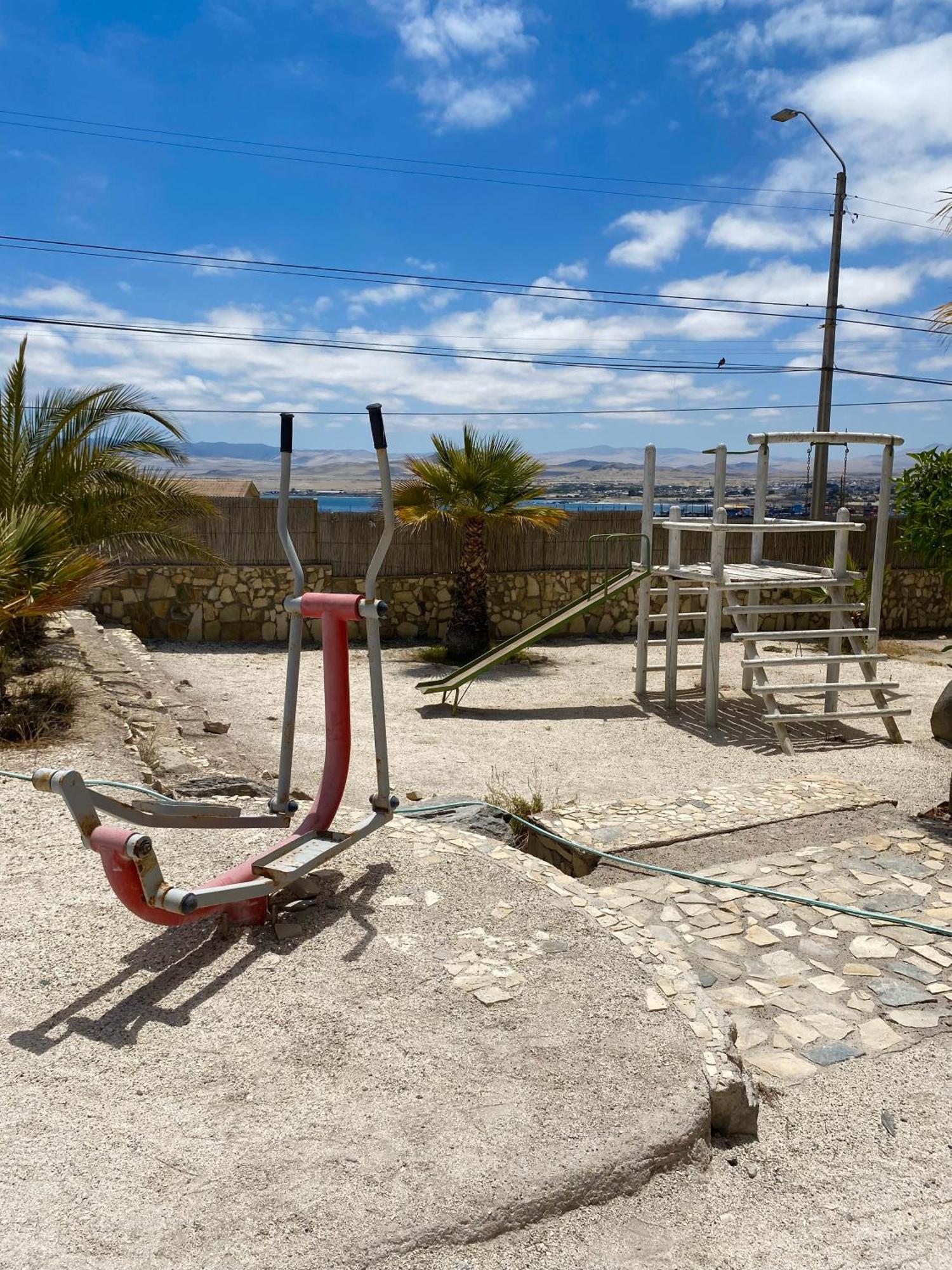 Hotel & Cabanas El Mirador Caldera Exterior photo