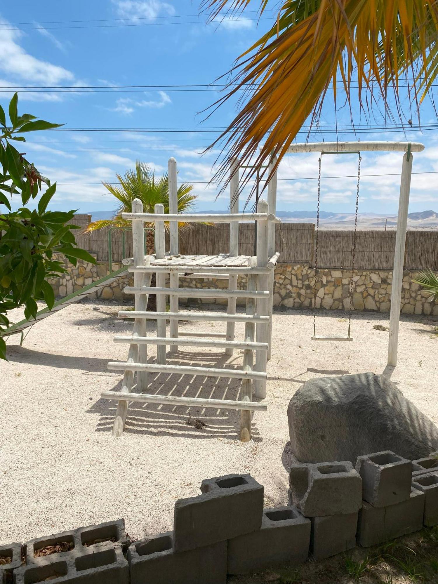 Hotel & Cabanas El Mirador Caldera Exterior photo