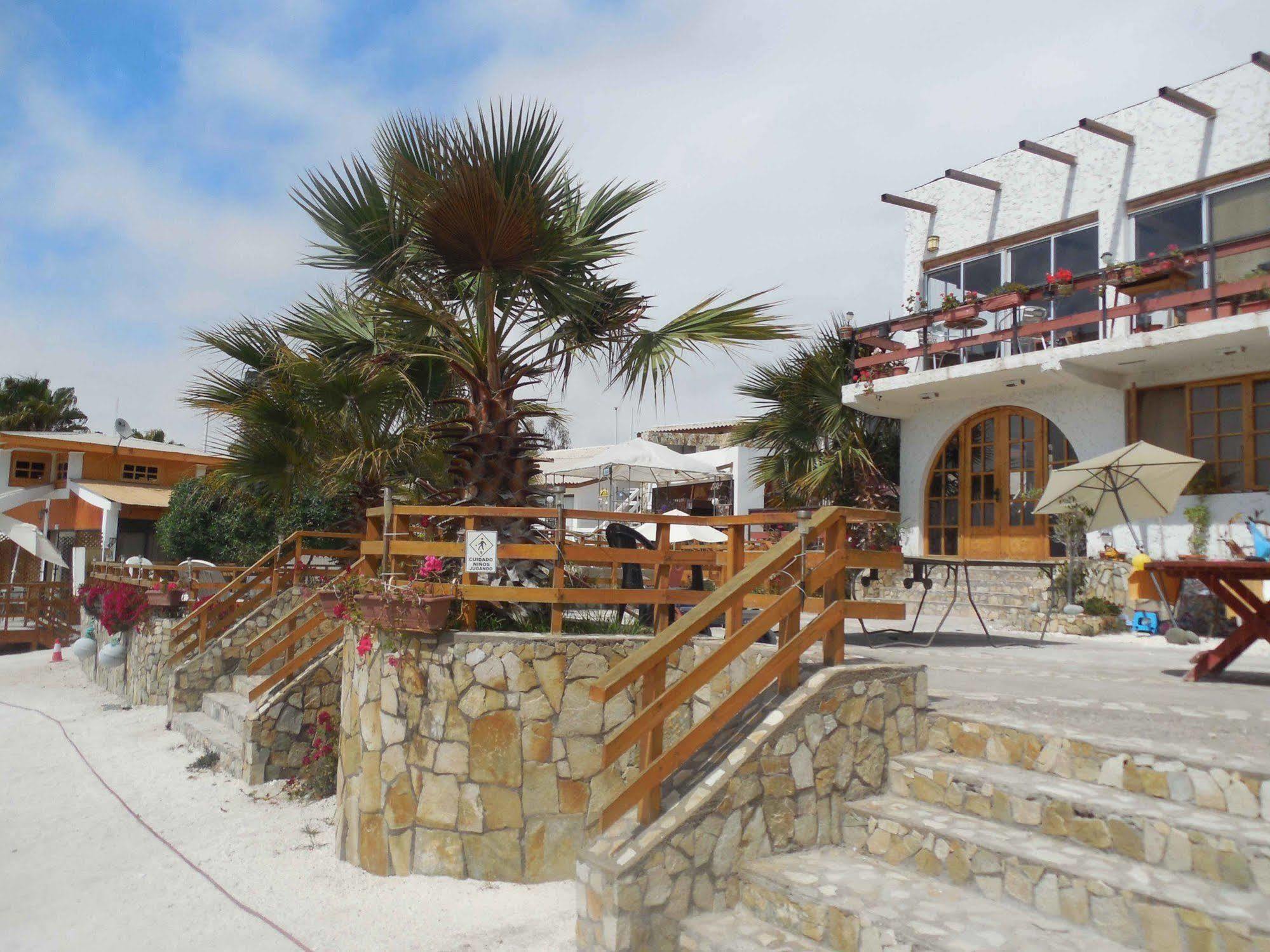 Hotel & Cabanas El Mirador Caldera Exterior photo